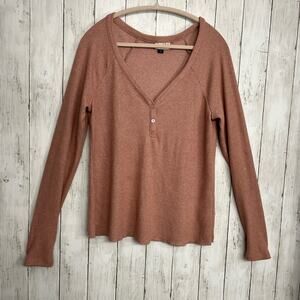 Universal Thread Long Sleeve V Neck Ribbed Pink Henley Shirt Large